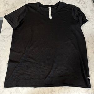 Lululemon breeze Tshirt size 8 VGUC